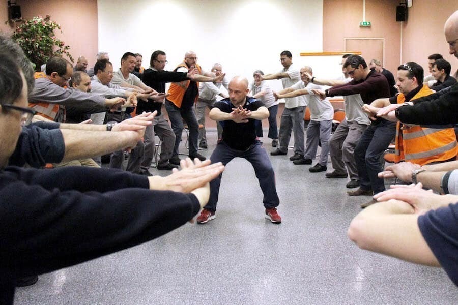 photo de séance d'éveil musculaire en entreprise dans le cadre du safety day
